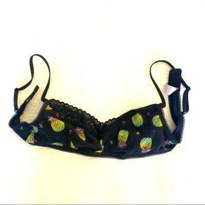 Savage X Fenty bra black lace pineapple bralette size Medium